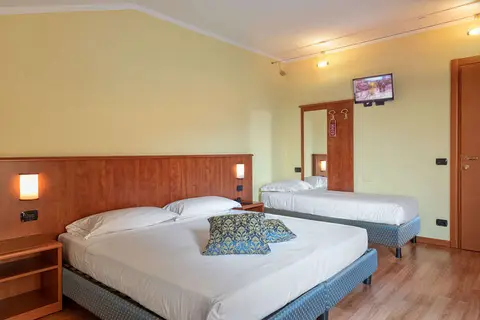 Hotel Postumia in Dossobuono — foto 4
