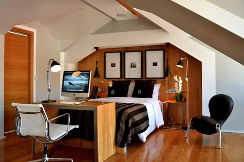 Brown’s Downtown Hotel in Almada — foto 5