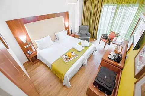 Polis Grand in Athene