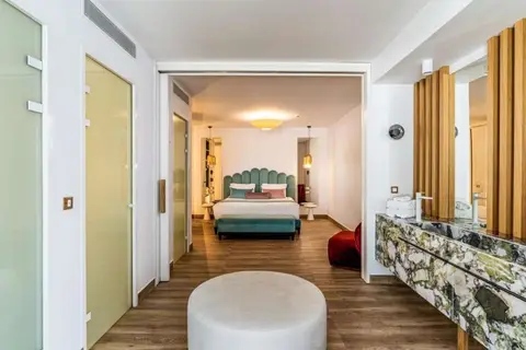 Cresanto Luxury Suites in Cresanto Luxury Suites, foto 5