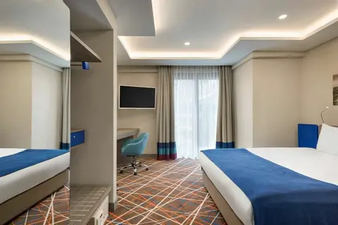 Tryp by Wyndham Istanbul Taksim in Beyoğlu — foto 2