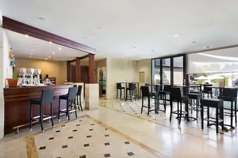 Hotel Osuna in Madrid — foto 7
