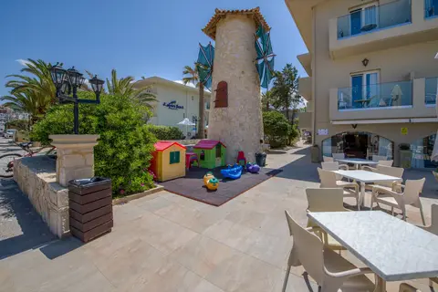 Kalyves Beach Hotel in Καλύβες — foto 10