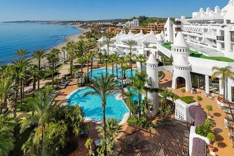 H10 Estepona Palace in Estepona