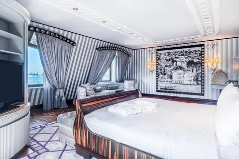 Wyndham Grand Istanbul Kalamis Marina Hotel in İstanbul — foto 17