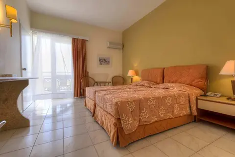 Palmariva Beach Hotel in Αμάρυνθος — foto 14