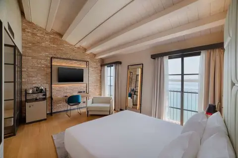NH Collection Murano Villa in Venetië — foto 17