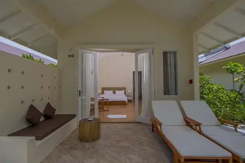 Hondaafushi Island Resort in Dhaalu Atoll — foto 6