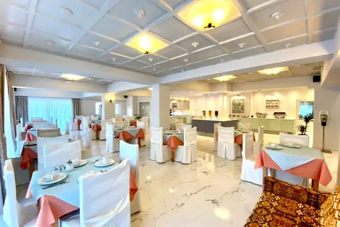 Paloma Blanca Hotel in Κάτω Κορακιάνα — foto 20