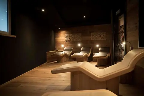Hotel Monroc in Commezzadura — foto 18