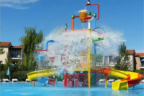 Belvedere Village in Castelnuovo del Garda — foto 3
