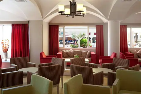 Universal Hotel Romantica in Colònia de Sant Jordi — foto 14