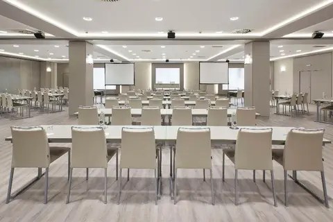 NH Pamplona Iruna Park in Pamplona — foto 12