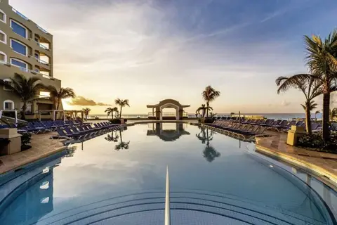 Panama Jack Resorts Gran Caribe Cancun in Sunscape Resort — foto 18