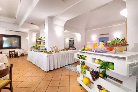 Panorama Palace Hotel in Meta — foto 27