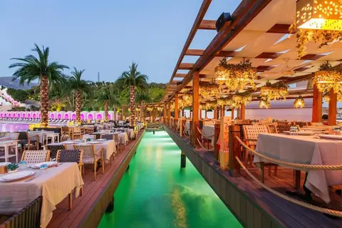 Cratos Premium Hotel & Casino in Girne — foto 3