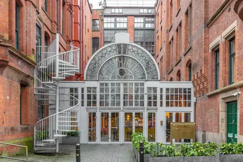 Whitworth Locke foto 1