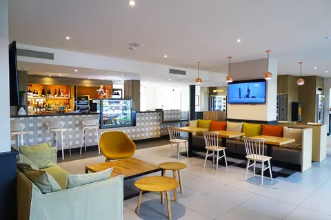 Hotel Campanile Val de France foto 7