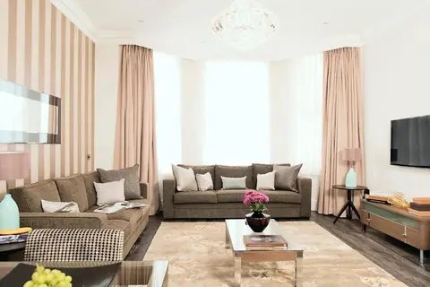 Ashburn Court Apartments in Londen — foto 23