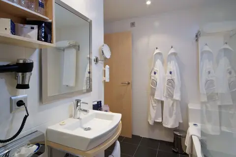 Hotel Zentral Ave in Zaragoza — foto 19