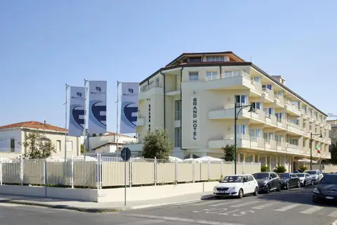 Grand Hotel in Forte Dei Marmi — foto 26