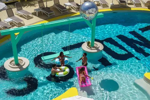 ENDLSS Ibiza in Cala de Bou — foto 14
