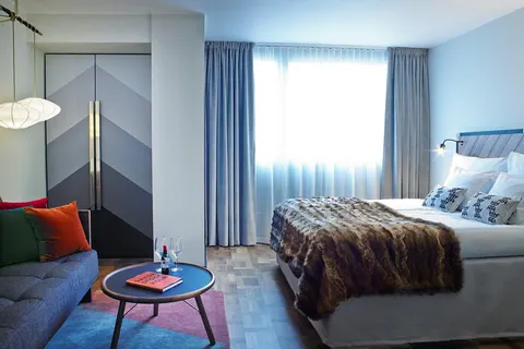 Clarion Amaranten foto 2