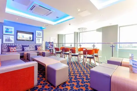 Hotel Holiday Inn Express Edinburgh Royal Mile in Edinburgh — foto 7