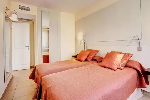 Grupotel Tamariscos in Cala'n Bosch — foto 26
