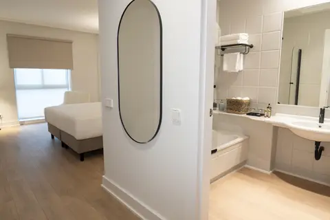 Hotel La Vega in Arroyo De La Encomienda — foto 17