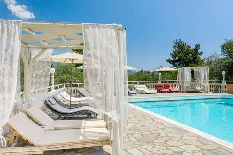 Victoria Hill in Κάτω Κορακιάνα — foto 2