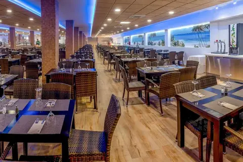 Magic Tropical Splash Aparthotel in La Cala de Finestrat — foto 18