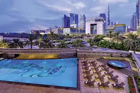 Jumeirah Emirates Towers in Dubai — foto 2