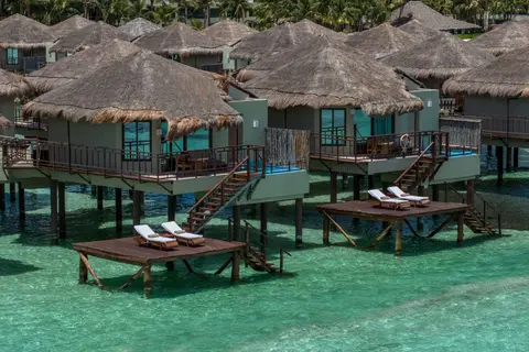 Palafitos Overwater Bungalows in Playa del Carmen — foto 4