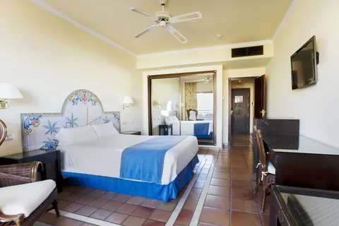 Fly & Go Ibersol Almunecar Beach & Spa in Almuñécar — foto 12