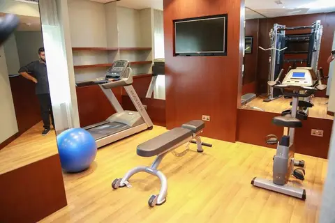 Hotel Versailles in ديرة — foto 16