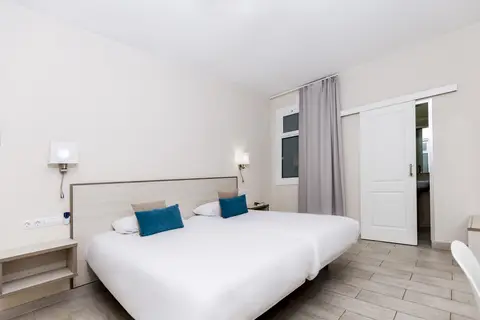 Hotel Madrid in Las Palmas — foto 27