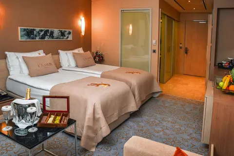 Cratos Premium Hotel & Casino in Girne — foto 25