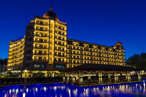 Admiral Hotel in СПА център Ривиера Бийч — foto 2