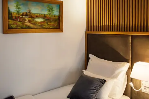 Villa Dvor Kornic in Budva — foto 21