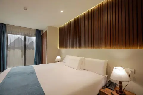Pyramid Front Hotel in كفرة نصار — foto 5