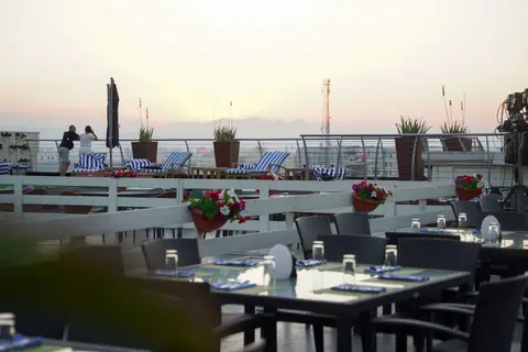 Golden Tulip Muscat in Muskaatdruif — foto 11