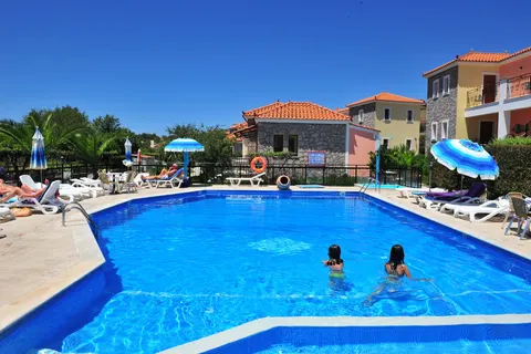 Christina's Gardens in Skoutaros — foto 5
