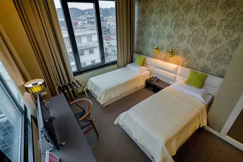 La Boheme Hotel in Tirana — foto 4