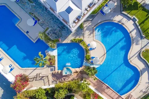 Lordos Beach Hotel in Larnaca — foto 12