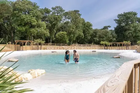 Camping Le Logis in Saint-Palais-sur-Mer — foto 3
