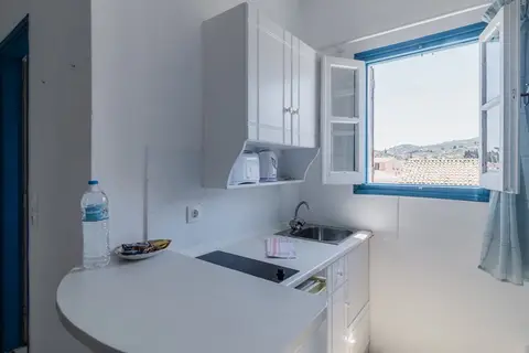 Sunflower Apartments & Studios in Δημοτική Ενότητα Κασσωπαίων — foto 12