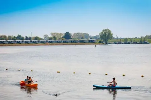 Vakantiepark Eiland van Maurik foto 42