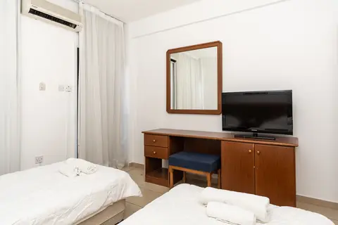Flora Hotel Apartments in Παραλίμνι — foto 23