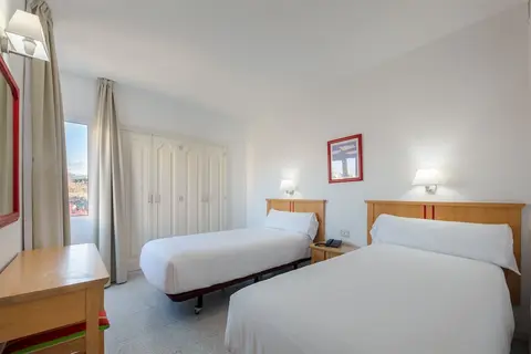 Apartamentos LIVVO Koala Garden in Las Palmas de Gran Canaria — foto 23
